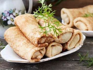 Блинчики с мясом индейки и кедровыми орехами Блинчики с мясом индейки и кедровыми орехами